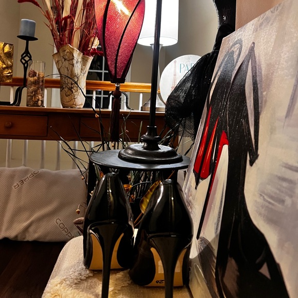 Steve Madden Black Sleek High Heels.
PayPal payments not accepted. - Picture 5 of 16